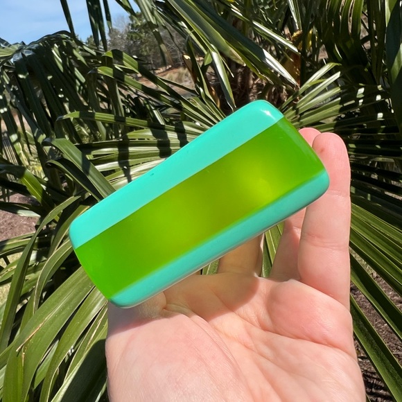 Layered bangle bracelet 70s 80s 90s perspex jewelry Tiffany blue green retro Y2K - Picture 8 of 13
